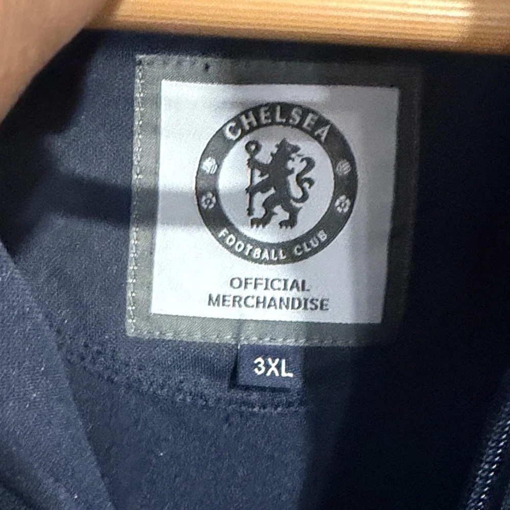 Chelsea FC Navy and White Track Jacket - Picture 2 of 6